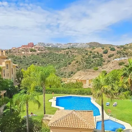 דירה 1 Bed Penthouse In Calahonda